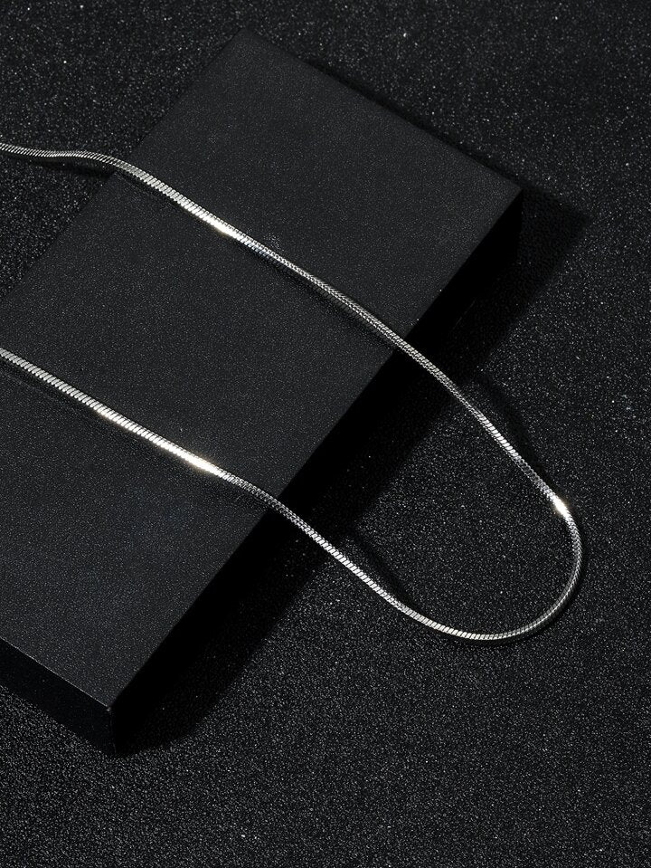 The Minimalist Silver Muse Necklace