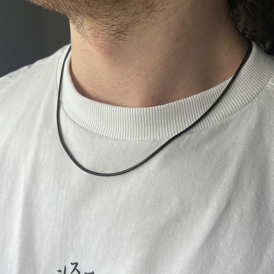 The Lunar Black Loop Necklace